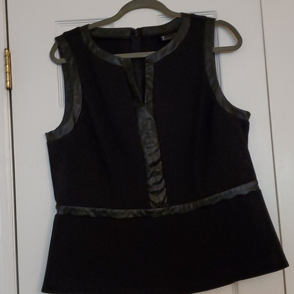 NY&Co Peplum Top - Picture 3 of 5